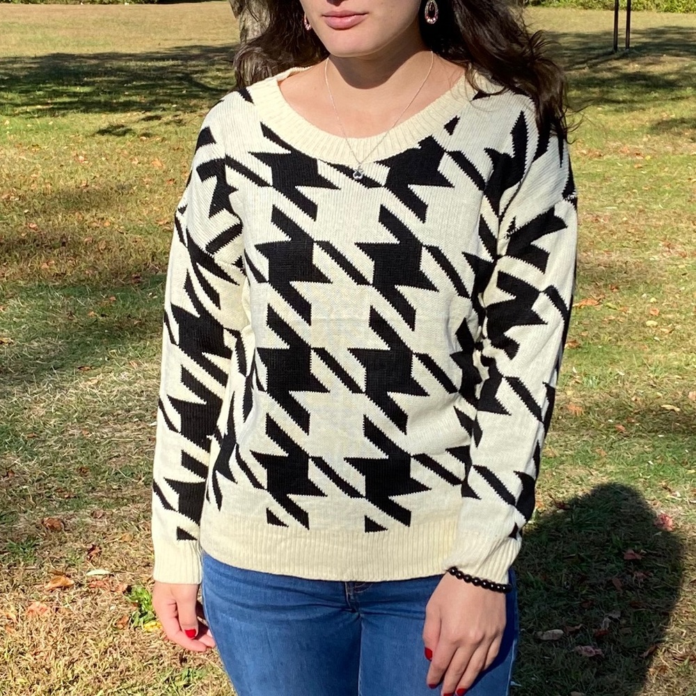 October Love Black and Cream Houndstooth Crewneck Sweater, BNWT